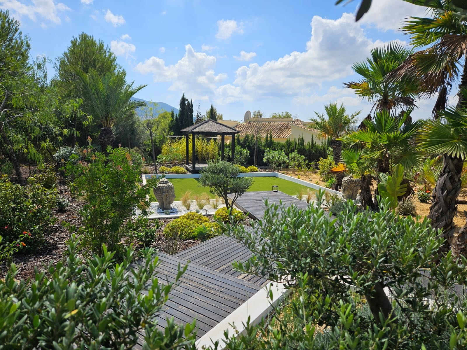 Artificial grass garden transformation Costa Blanca